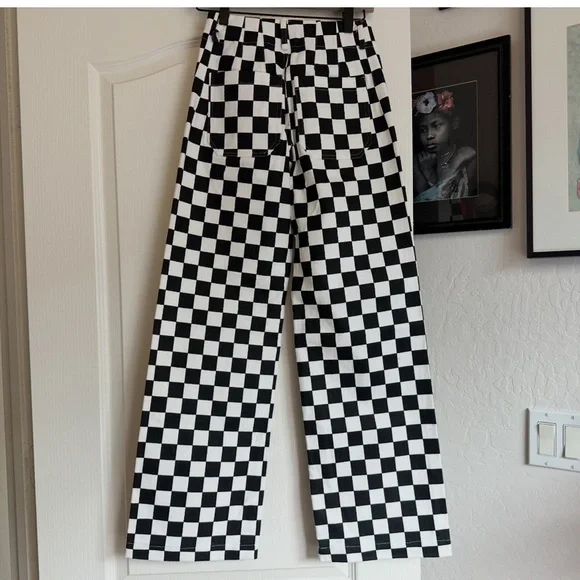 NWT Papermoon Checkered Pants. Size: Small. Excellent condition - Picture 5 of 14